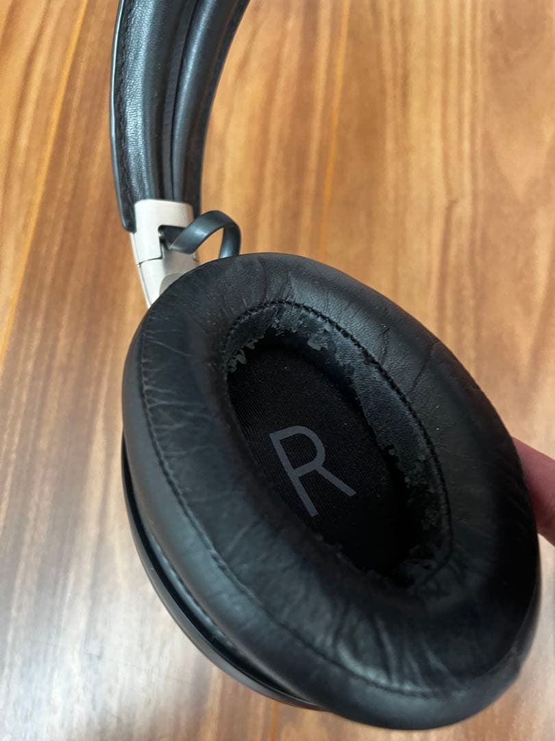 Sennheiser Momentum 3ワイヤレスヘッドホン