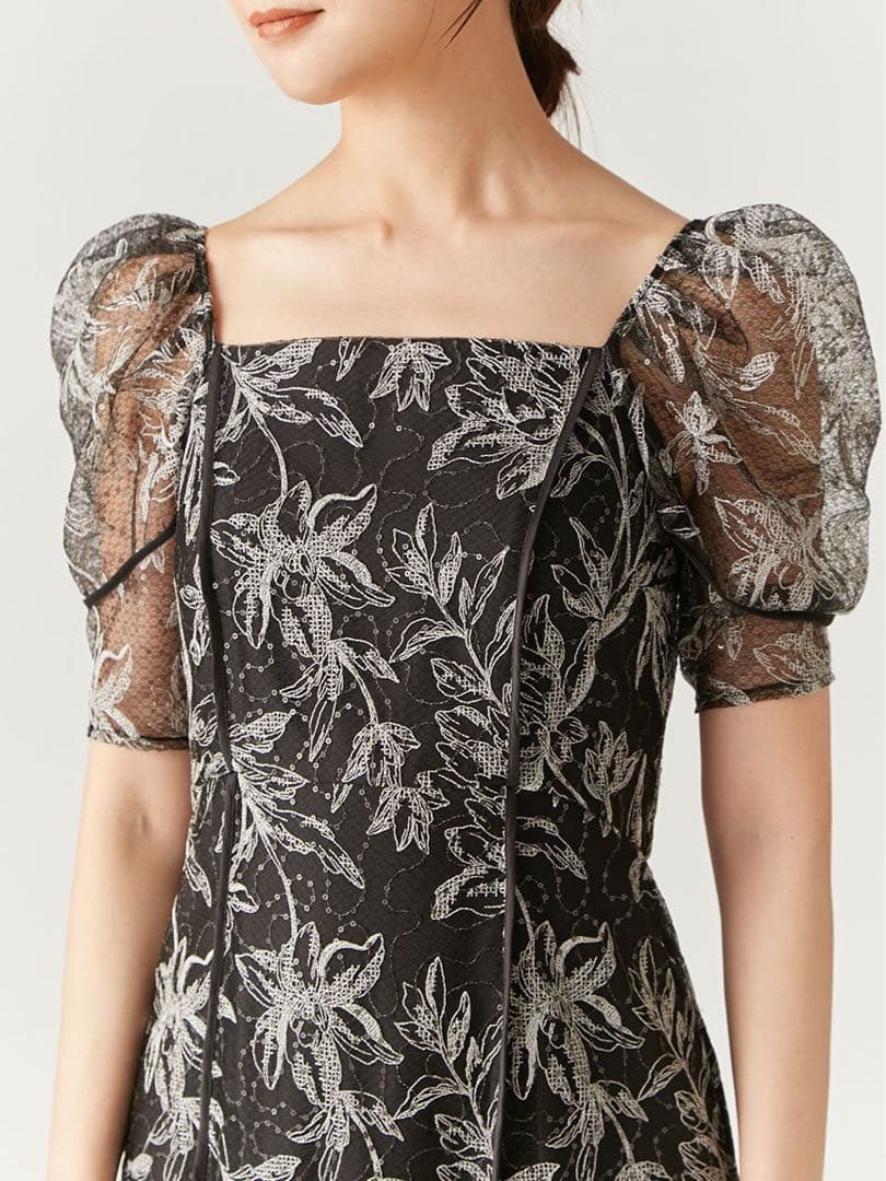 【FRAY I.D】新品タグ付き / M / カーブパネルエンブロイダリードレス