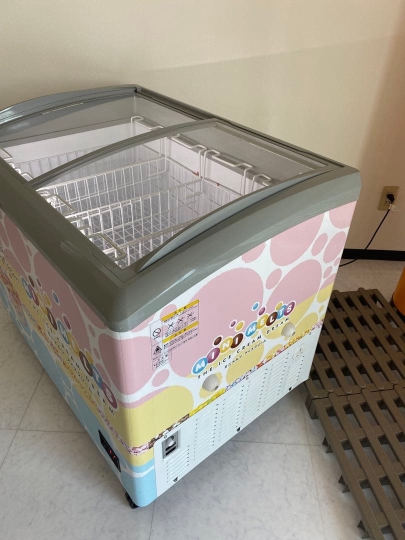 H*g様 本日限定スーパーSALE‼︎冷凍ショーケースLED照明付 JCMCS-