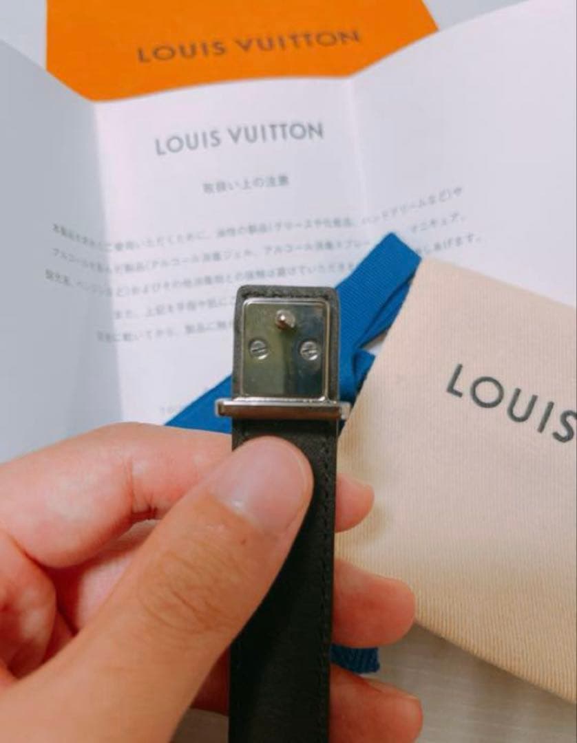 LOUIS VUITTON バングル ブラックレザー