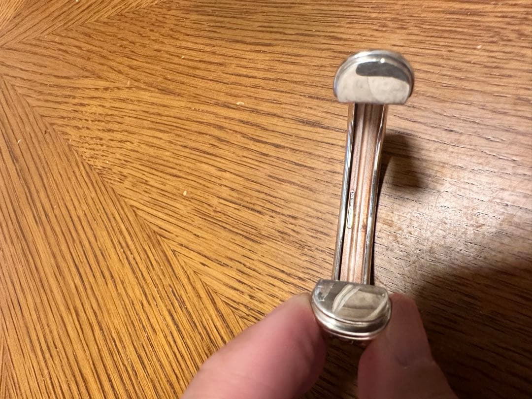 ティファニー　グルーブド　バングル