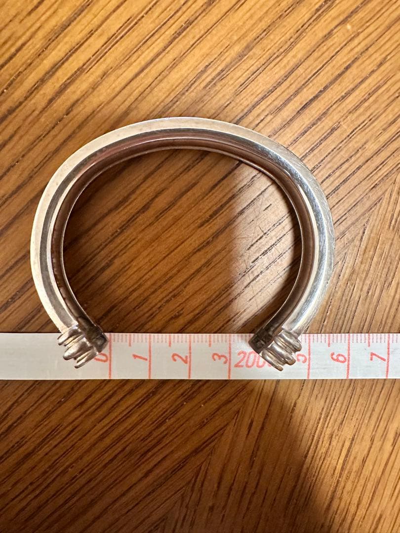 ティファニー　グルーブド　バングル