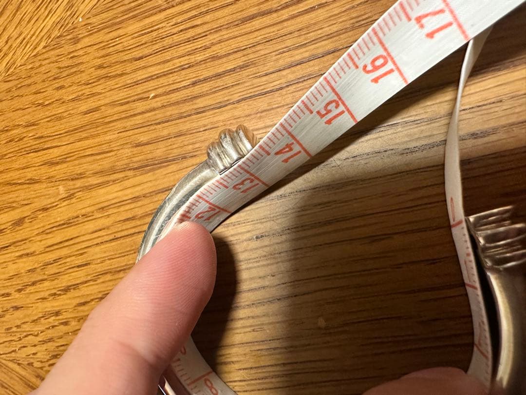 ティファニー　グルーブド　バングル