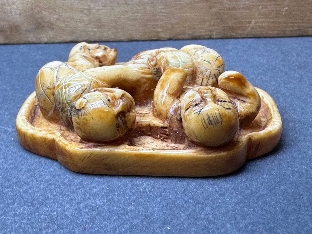 極上　根付　和装小物　美術品　 置物　彫刻 細密細工　骨董　アンティーク