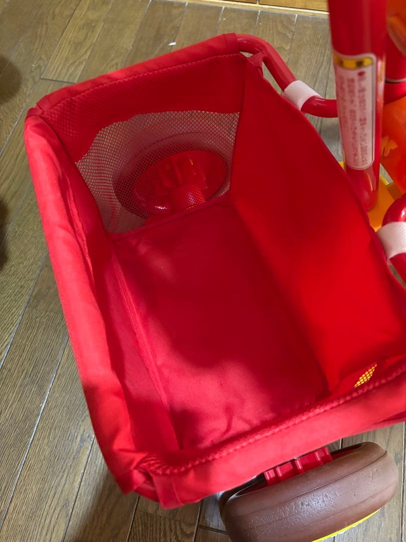 アンパンマンデラックスII ブザー付きおでかけ三輪車