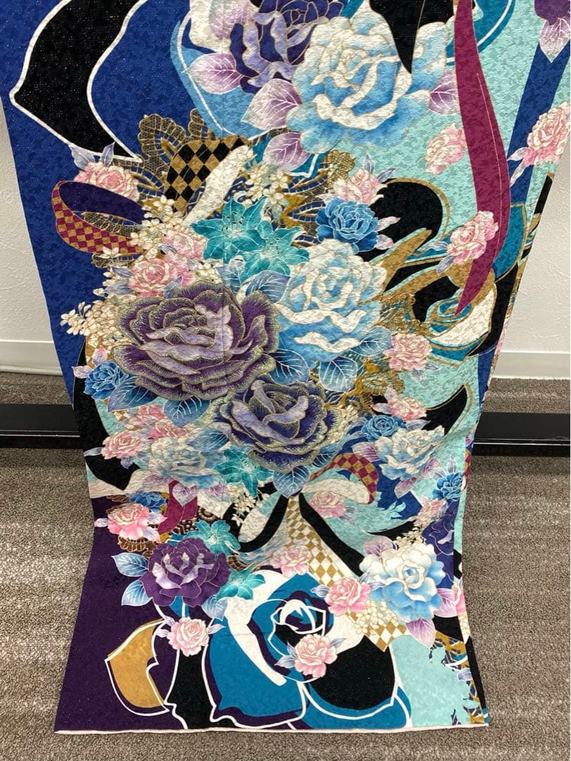 振袖 豪華 銀通し 刺繍 薔薇尽くし モダン 身丈173cm 身幅ゆったり