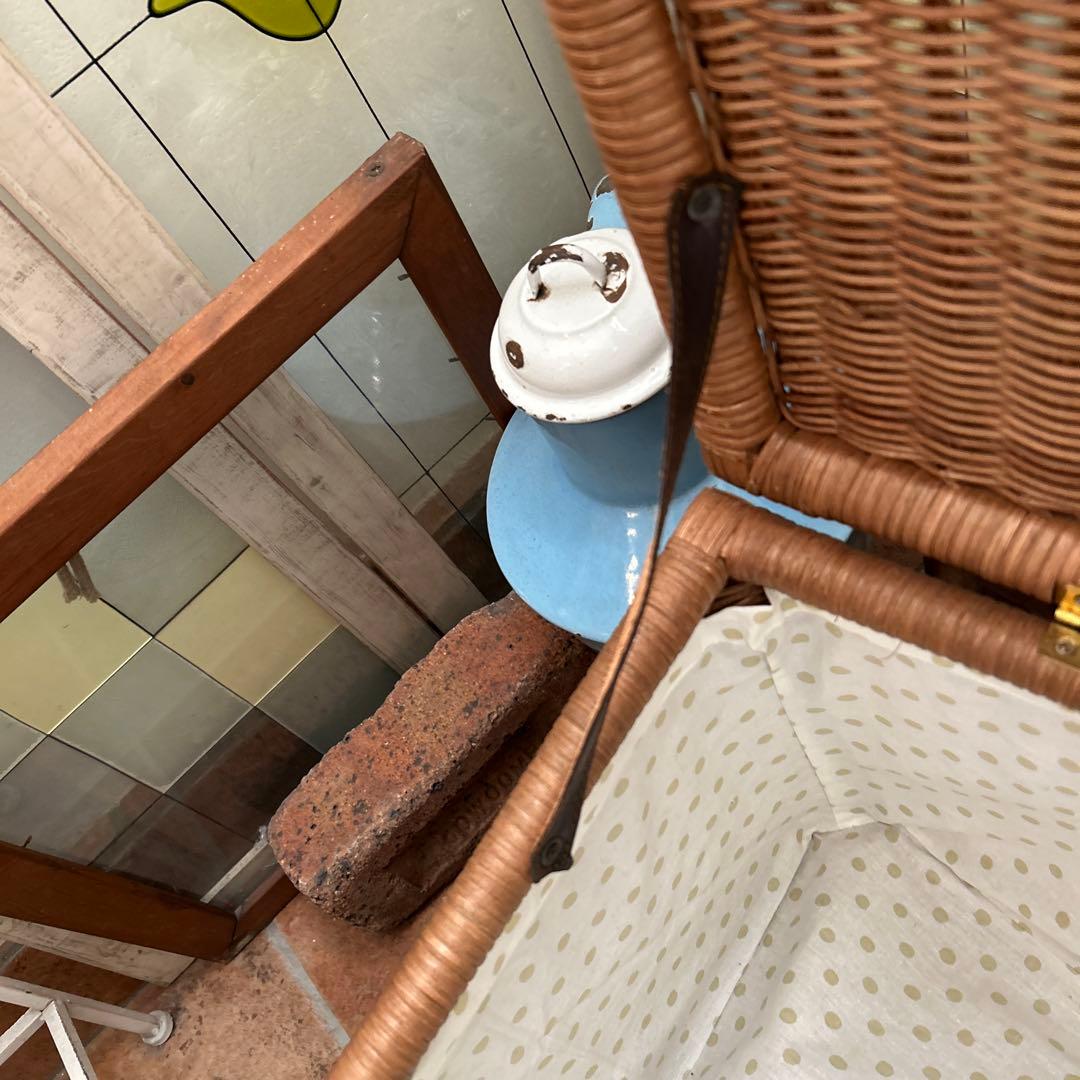 ラタン 籐　キャスター付き　大型収納　蓋付き　トランク チェスト ヴィンテージ