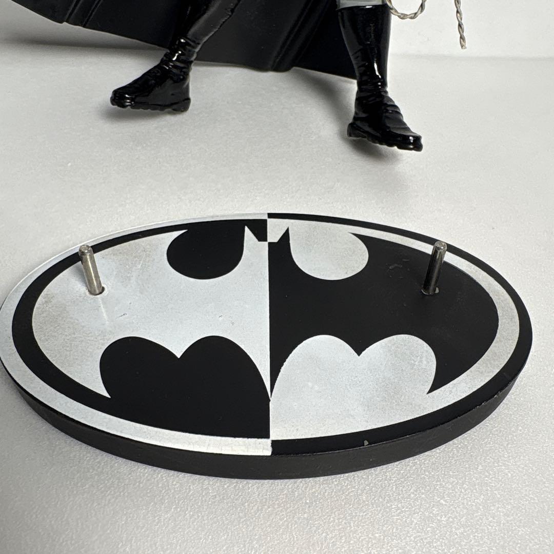 dcコレクタブルズ　バットマン　フランクミラー　ブラック＆ホワイト　スタチュー