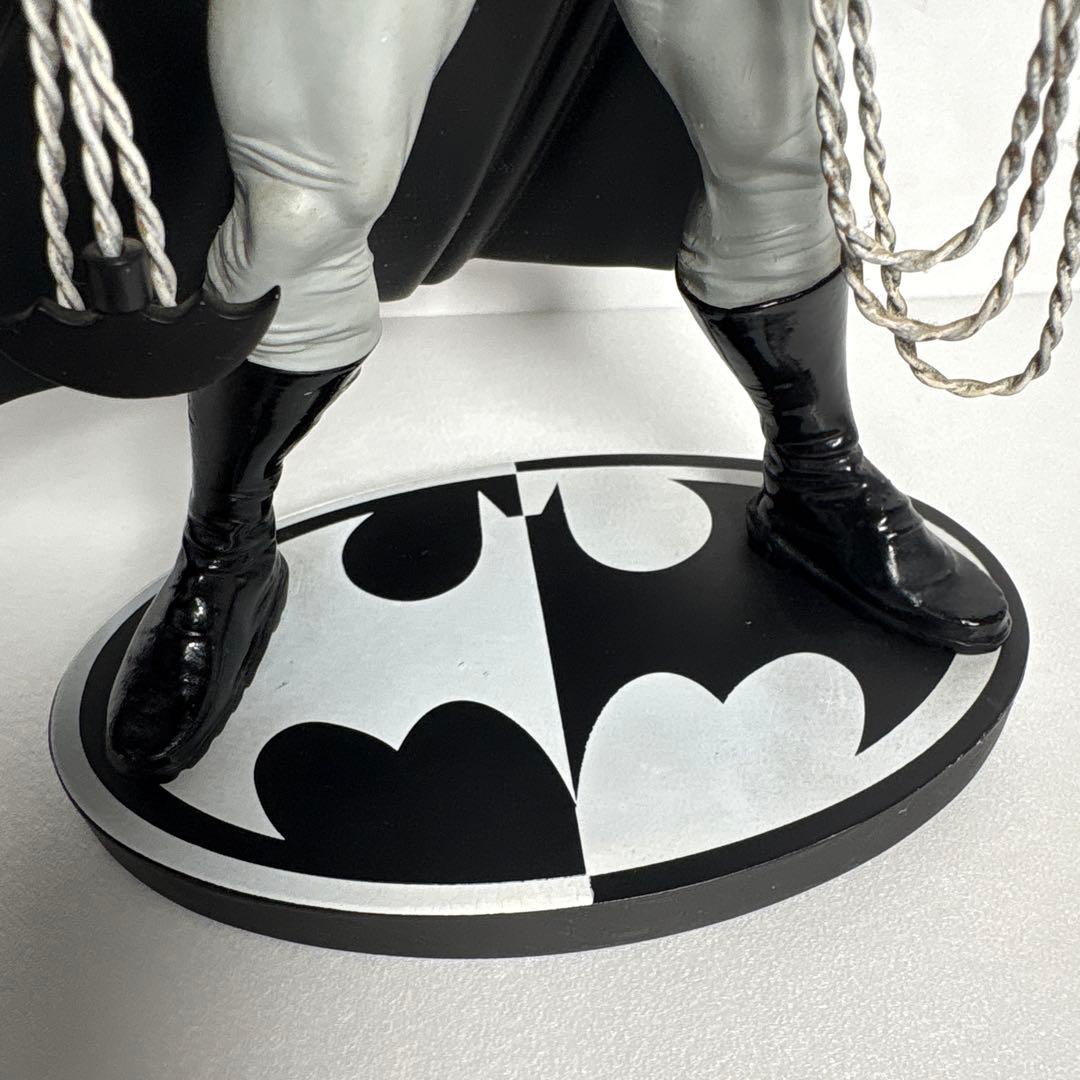 dcコレクタブルズ　バットマン　フランクミラー　ブラック＆ホワイト　スタチュー