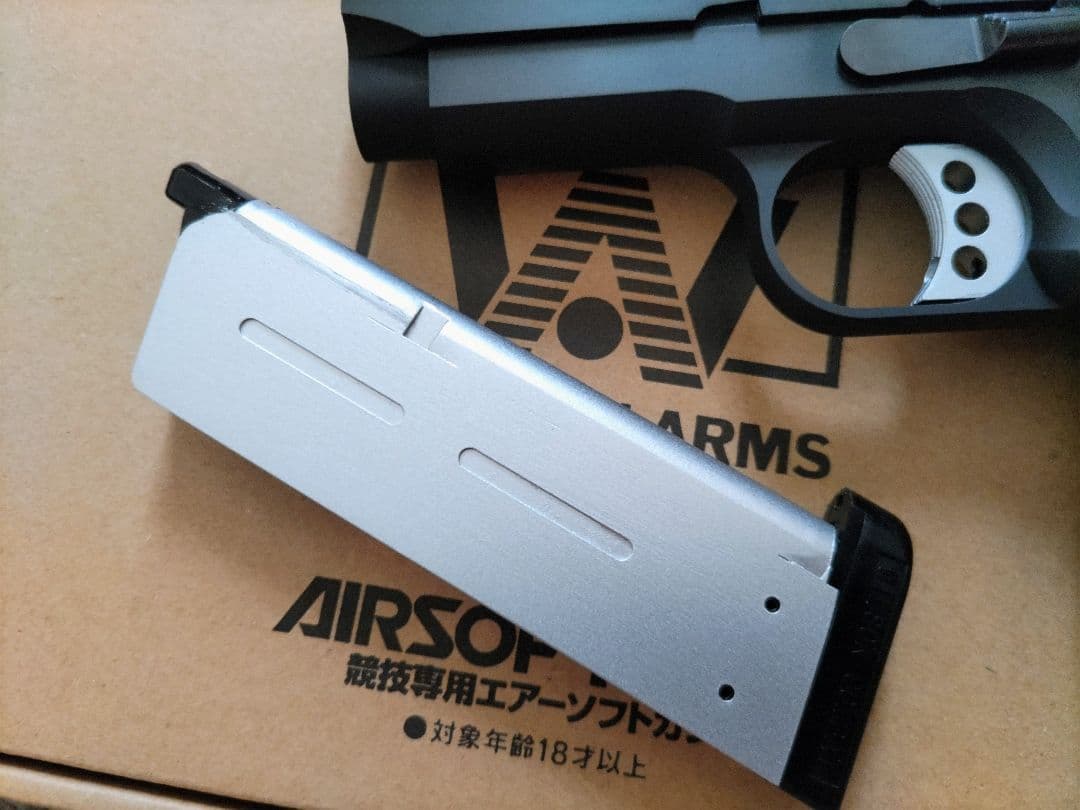 ウエスタンアームズ ベイビーわるきゅーれ 2ベイビー・モデル　V10ちさとver