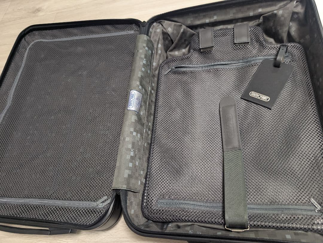 RIMOWA サルサ 4輪 マットブラック 機内持込サイズ TSAロック