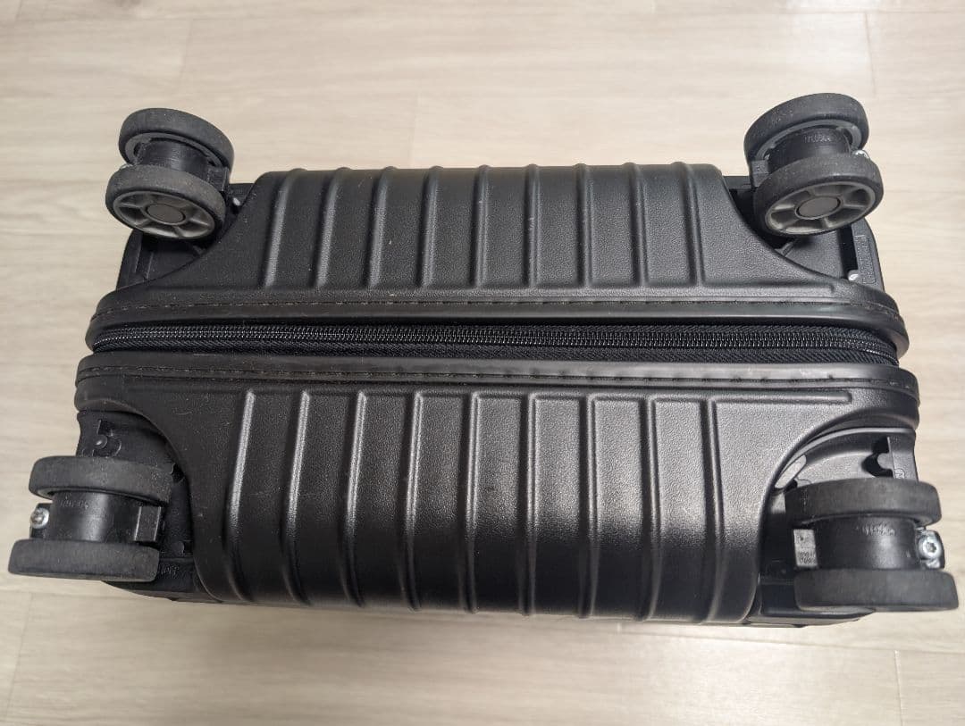 RIMOWA サルサ 4輪 マットブラック 機内持込サイズ TSAロック