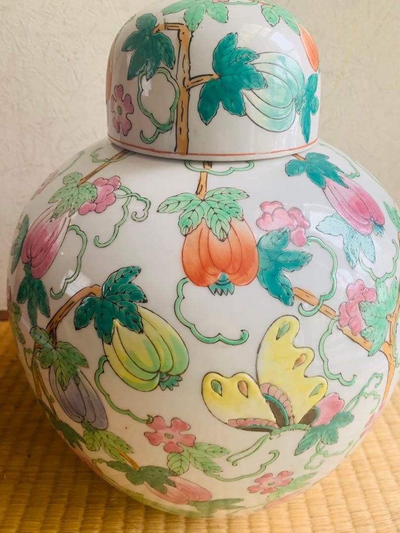 中国清時代色絵大壺