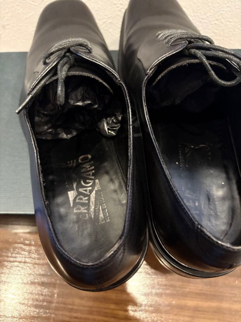 フェラガモ Salvatore Ferragamoレザーシューズ