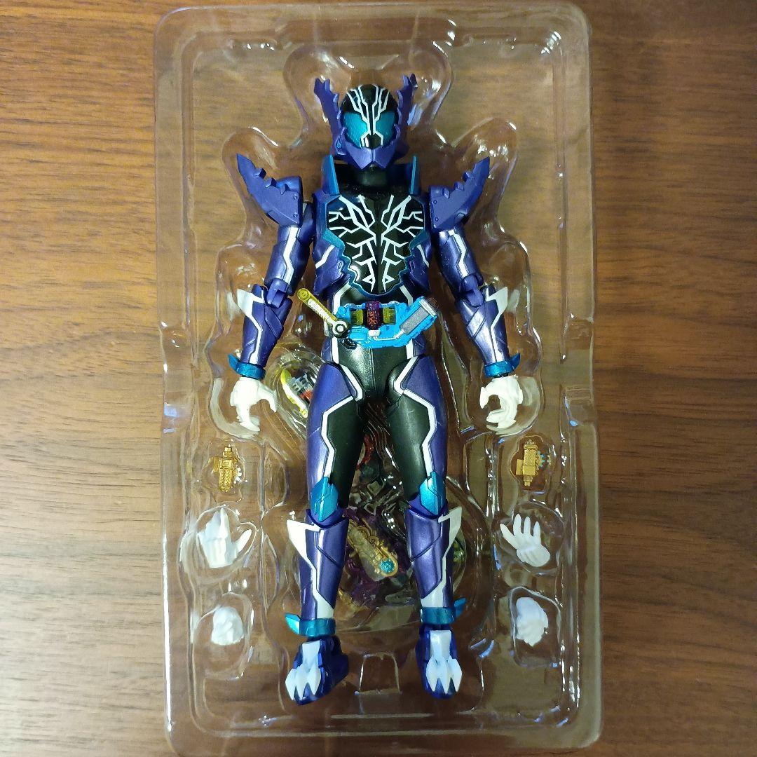 S.H.Figuarts 仮面ライダー ローグ　作品:仮面ライダービルド