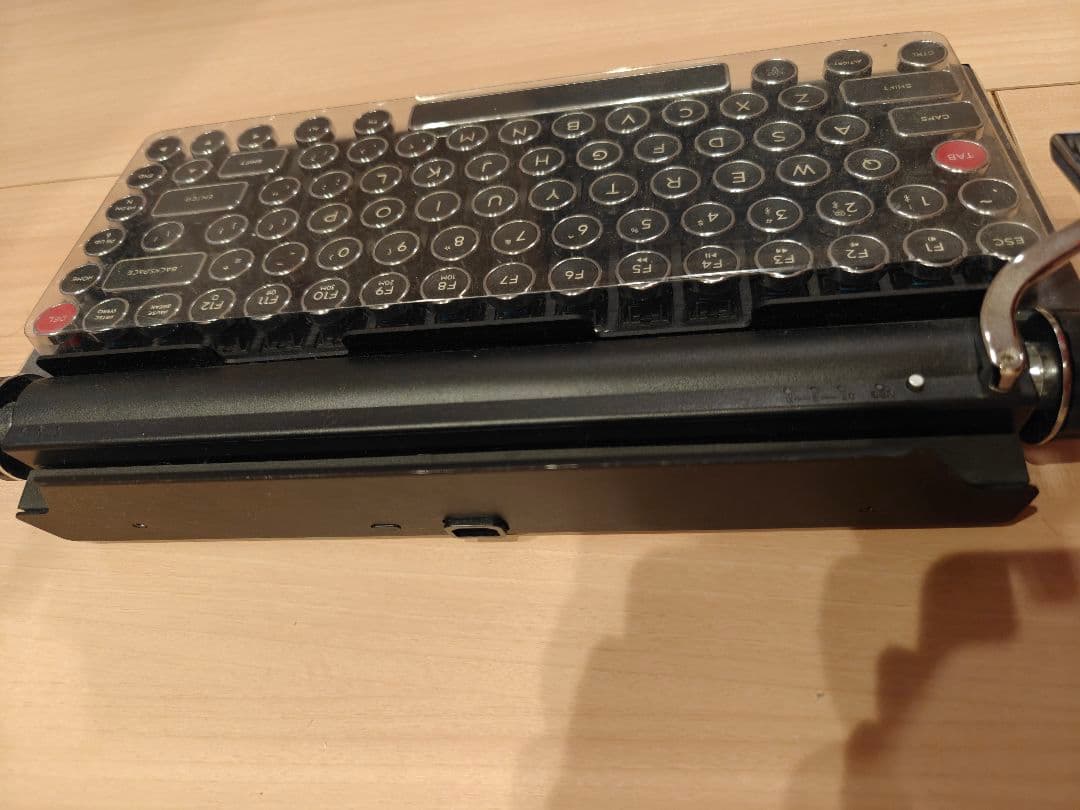 Qwerkywriterタイプレター式キーボード