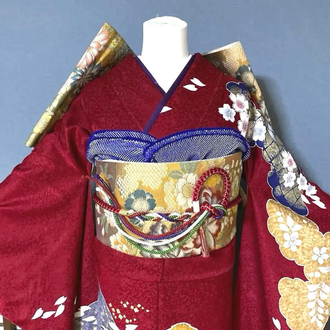 振袖フルセット　新品　特大　高身長　渋い赤に花柄 金色模様　成人式