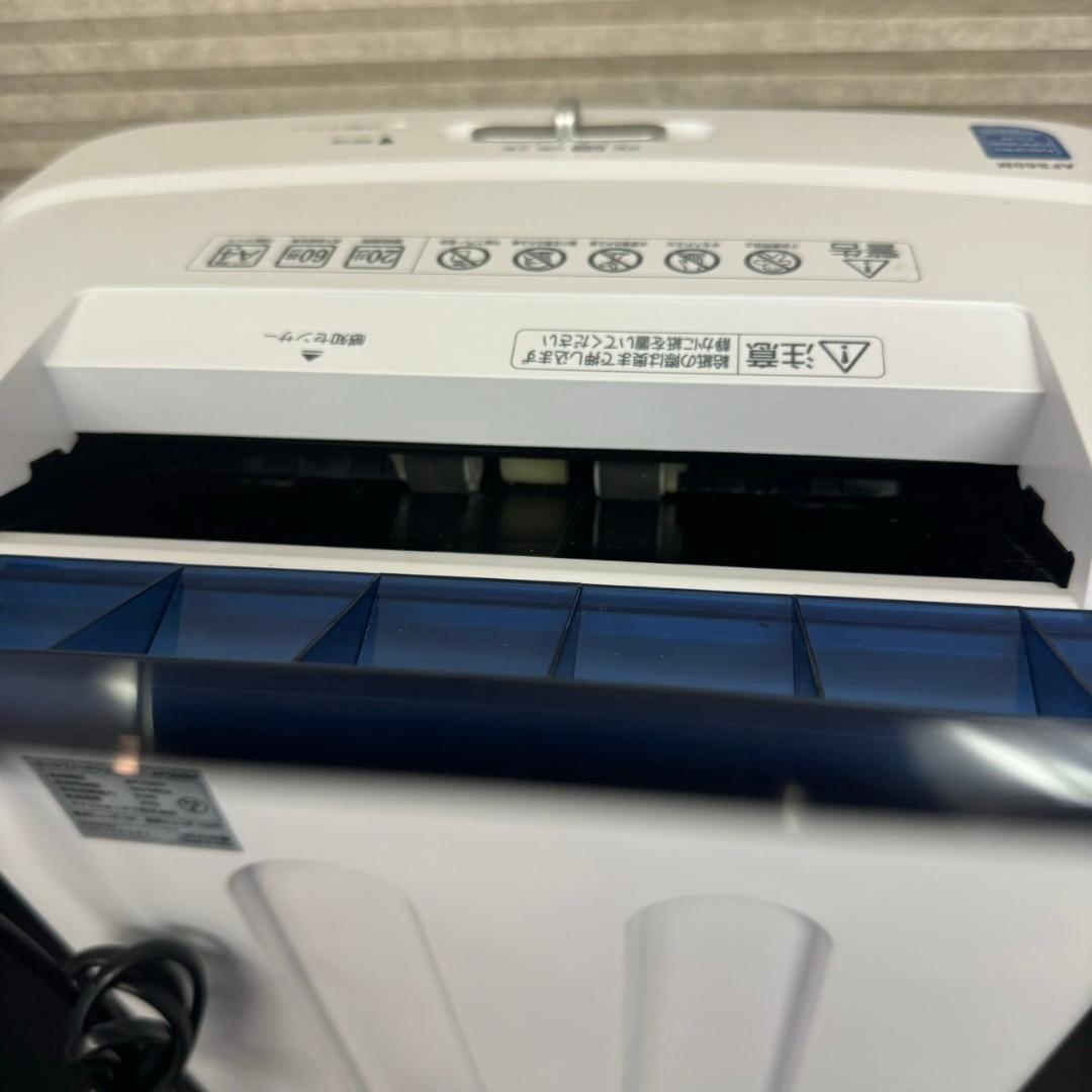 ☆アイリスオーヤマ　オートフィードシュレッダー　AFS60M　マイクロカット