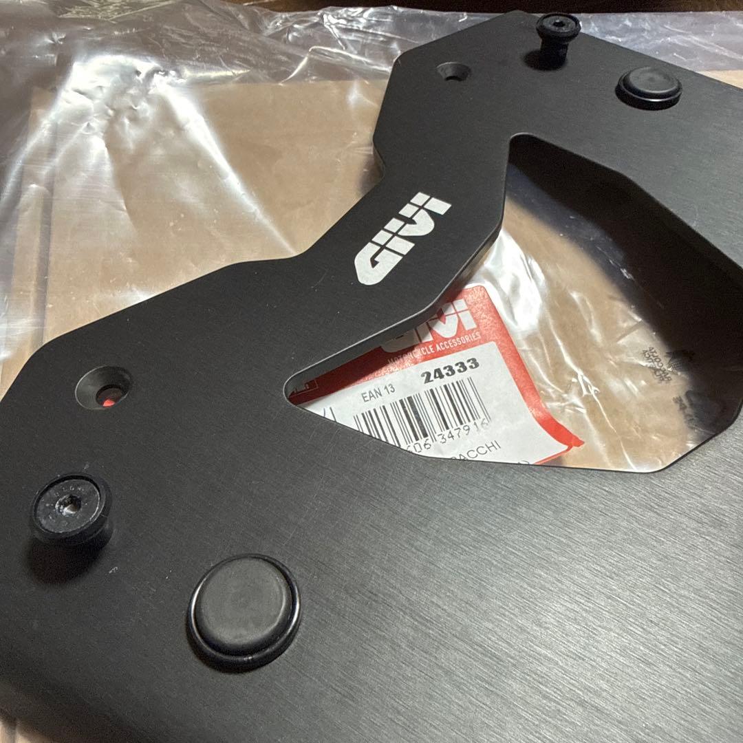 モノキー専用ベースプレート GIVI SRA5143 BMW R1300GS