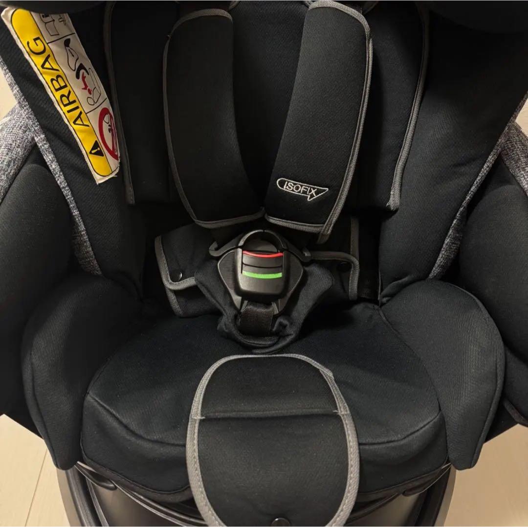 チャイルドシート　アップリカ フラディアグロウISOFIX 360°