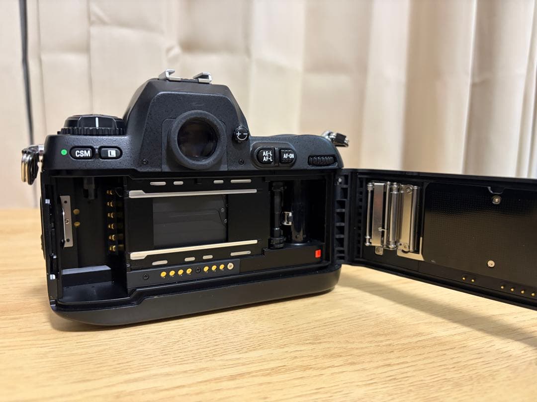 Nikon F100 一眼レフカメラ レンズ付き