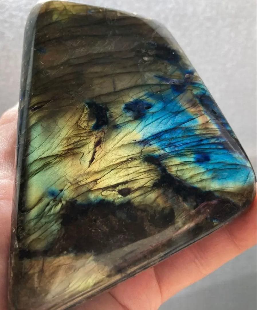 【マジックワーカーの石】ラブラドライト マダガスカル産 924g フリーフォーム