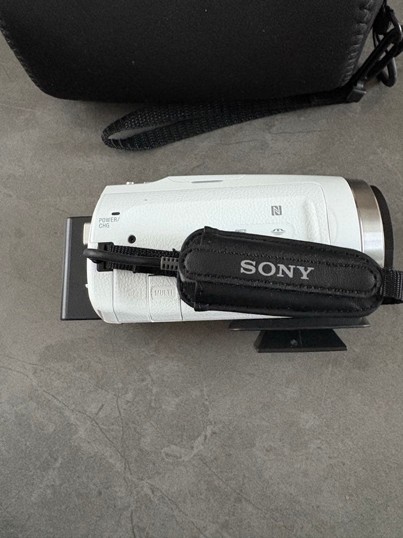 【超美品】SONY HDR-CX680 ビデオカメラ 本体　三脚付き