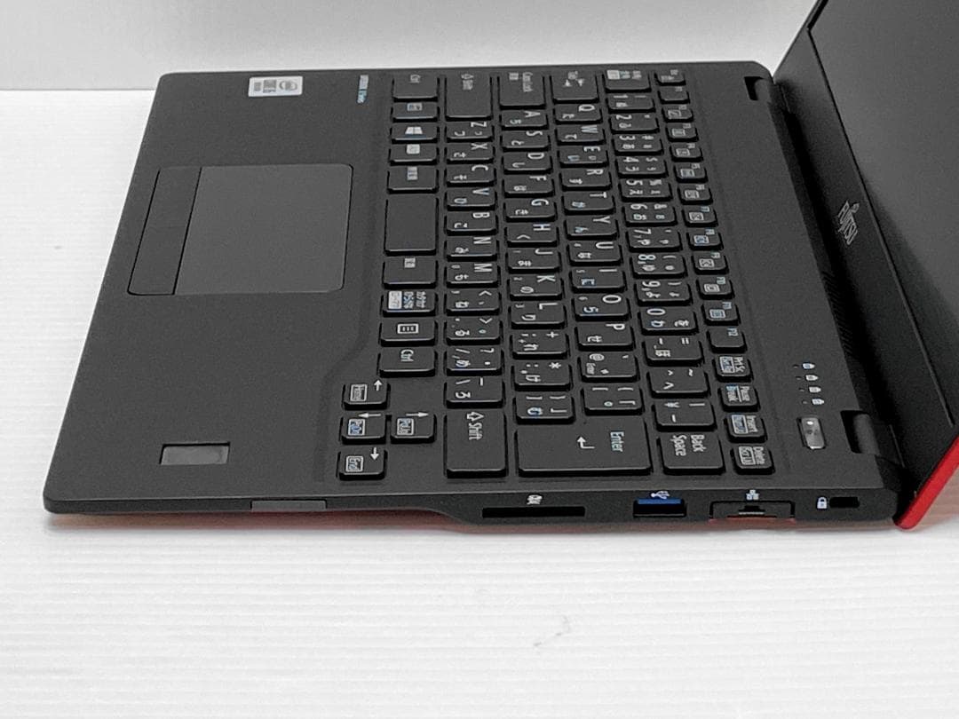 あ*ん様 ガーネットレッド 第10世代Core i5 LIFEBOOK U931