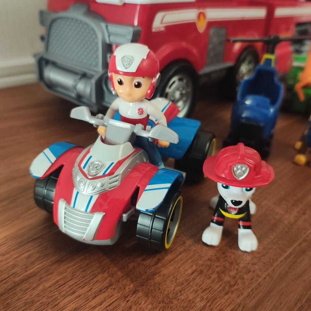 パウ・パトロール アルティメットファイヤートラック スペシャルセット+おまけ