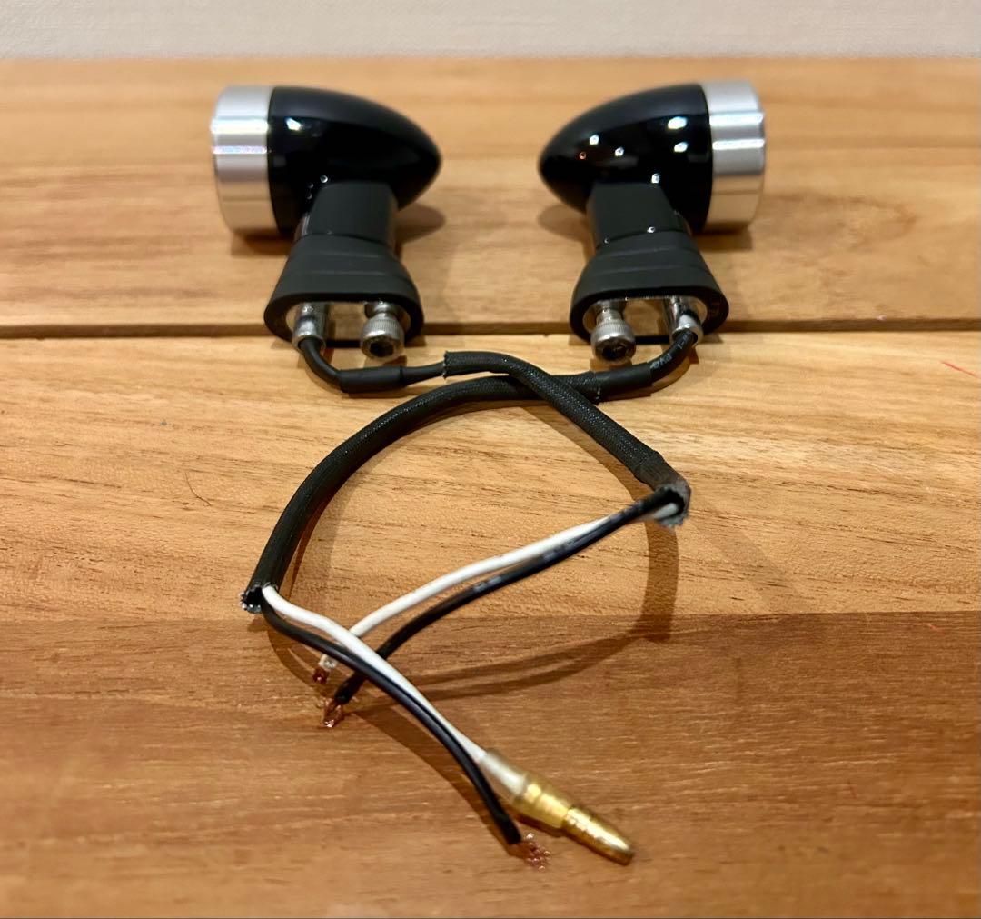 【土日限定値下げ】トライアンフ　純正オプション LEDウインカー　４個セット