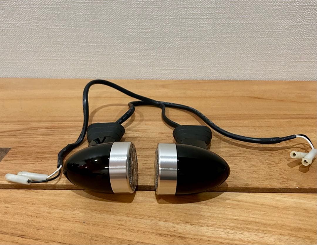 【土日限定値下げ】トライアンフ　純正オプション LEDウインカー　４個セット