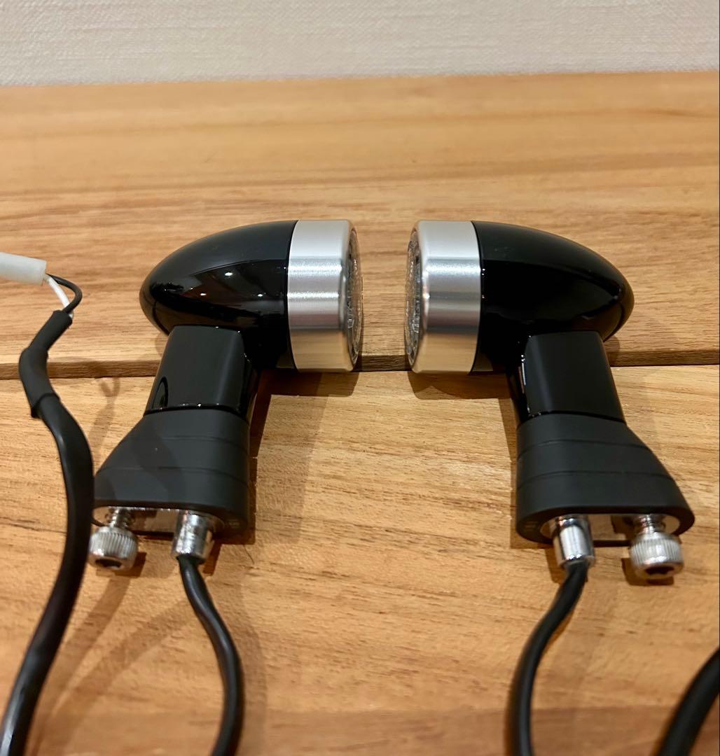 【土日限定値下げ】トライアンフ　純正オプション LEDウインカー　４個セット