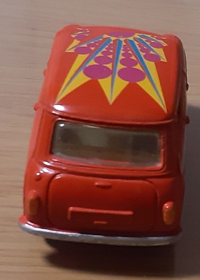 ポップアートミニミニカー