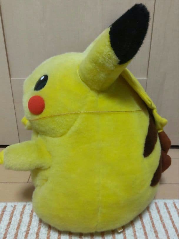 初代等身大ピカチュウ・おしゃべりピカチュウ・マクドナルドピカチュウ　3個セット