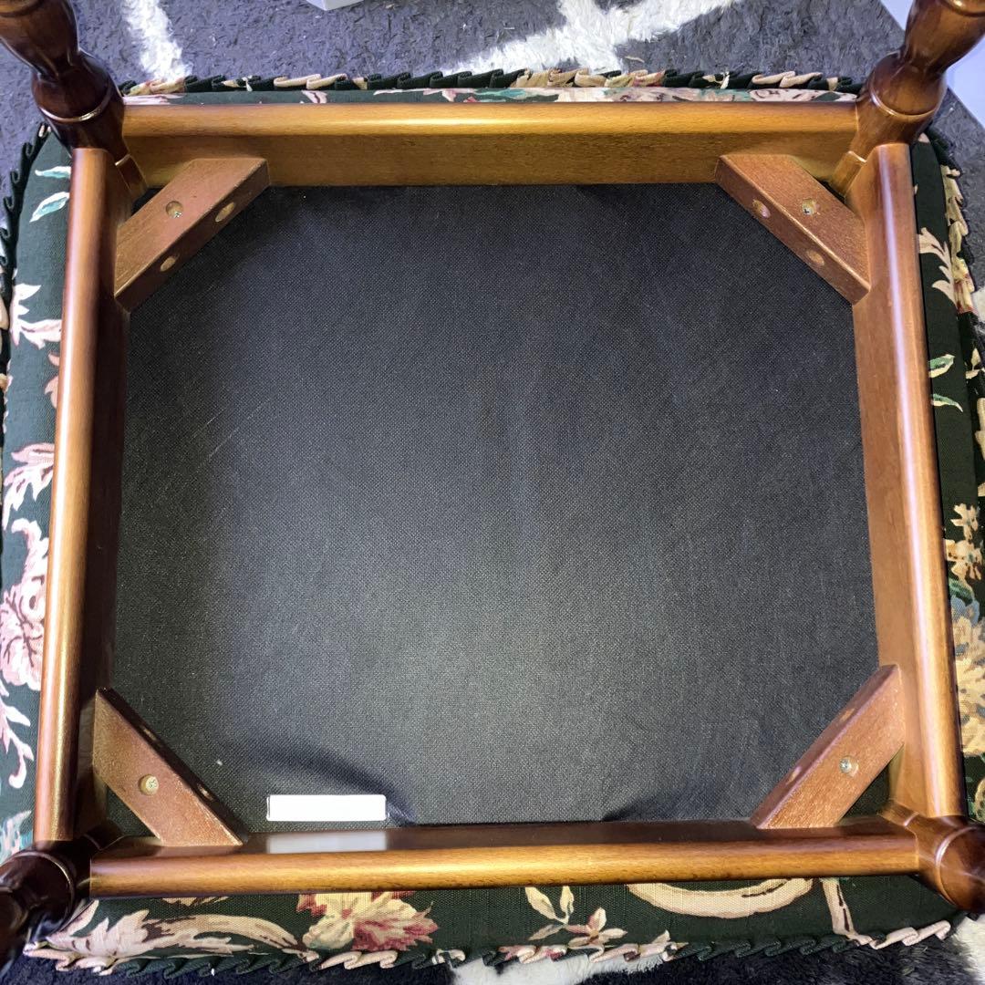 カリモク　オットマン　コロニアル