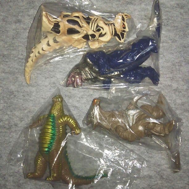 ウルトラマン ソフビ ２５個