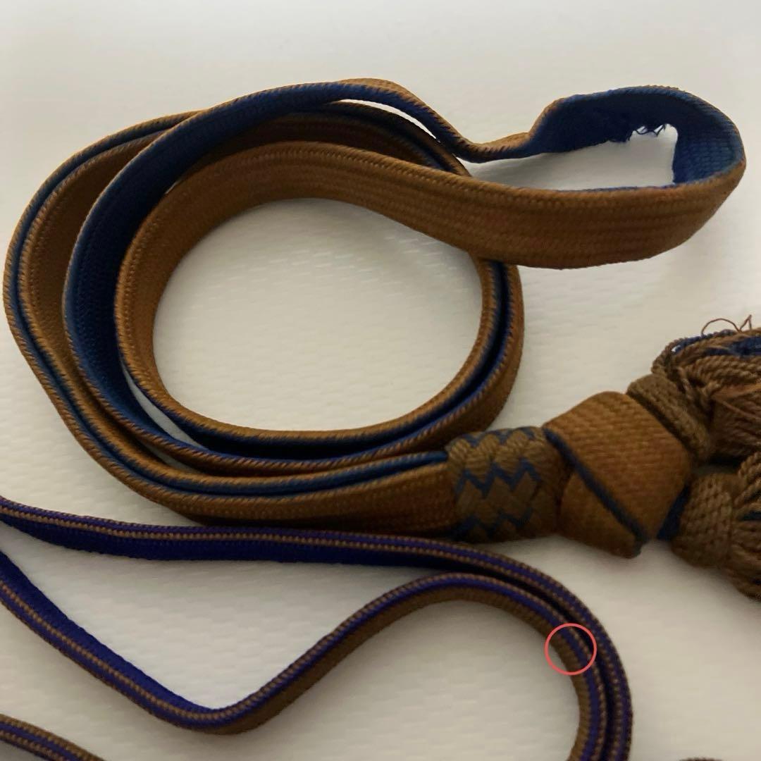 尉官刀緒１点（２点を分けて変更出品　商品は写真下側赤丸印の１点）