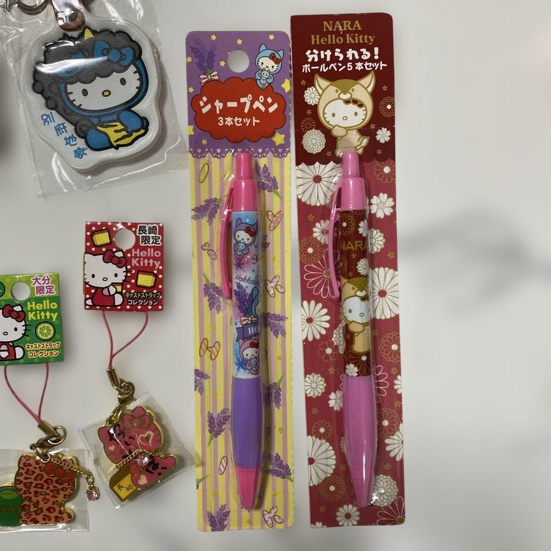 ハローキティ ご当地　ストラップ　ペンセット
