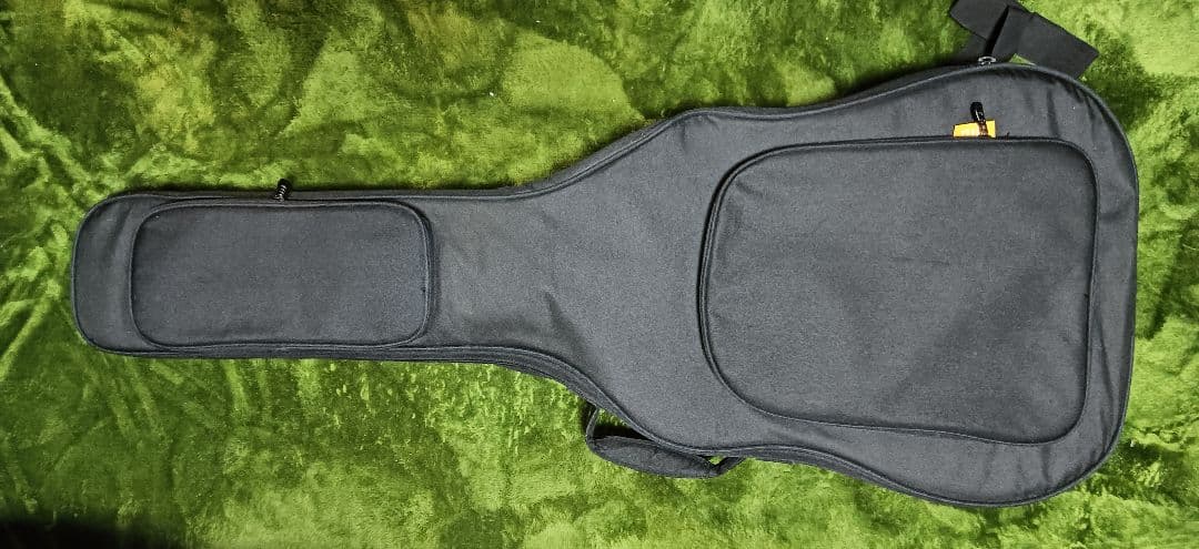 ヤマハ　エレアコ　ギター　A1M