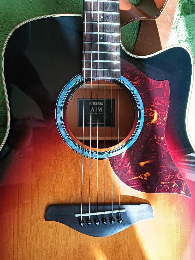 ヤマハ　エレアコ　ギター　A1M