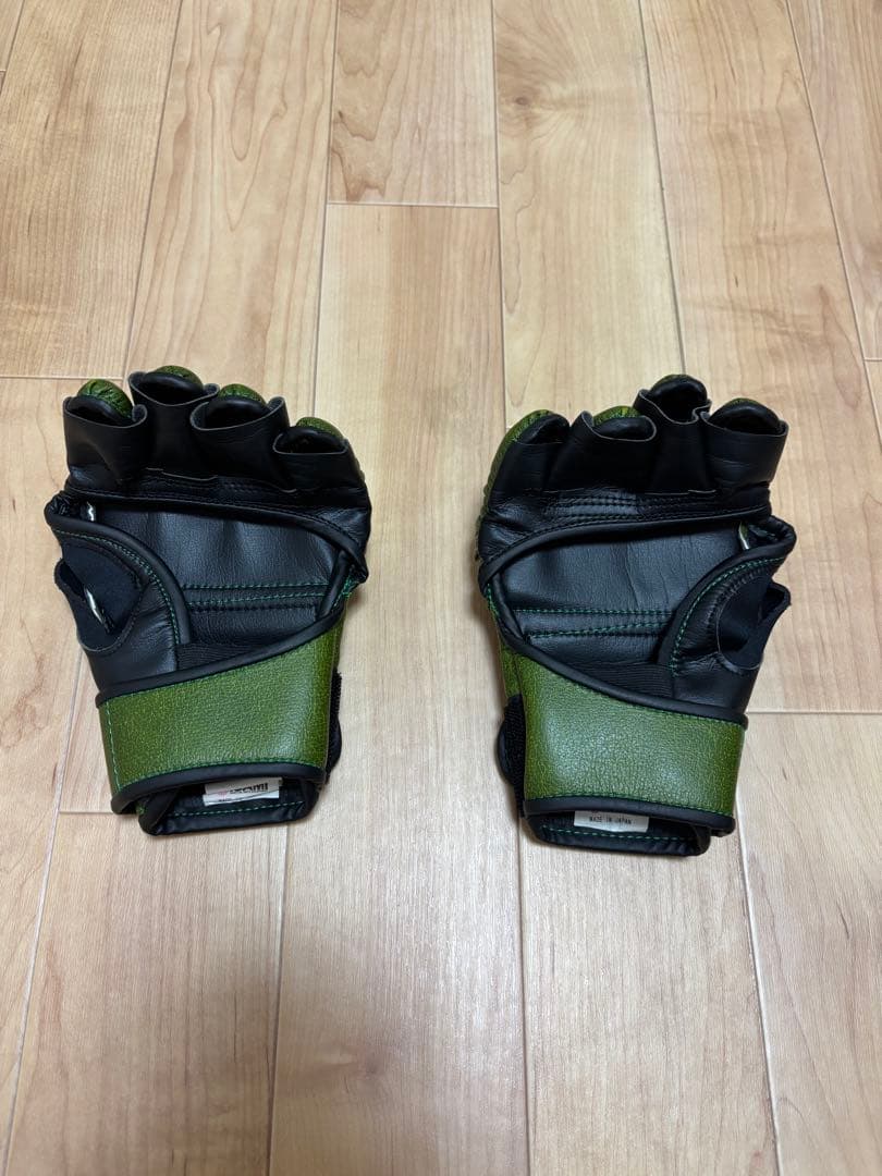 RIZIN ISAMI ボクシンググローブ Lサイズ