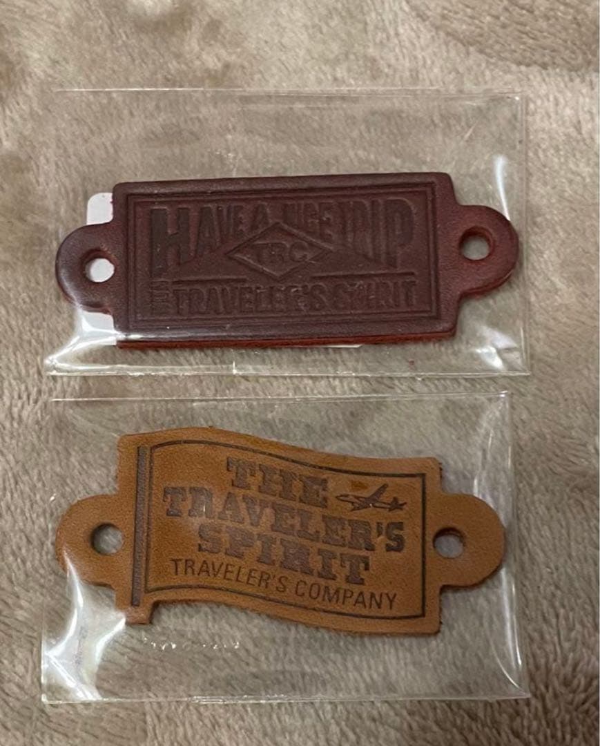 トラベラーズノート 2026 マンスリー レザータグ 新春くじ ステッカー