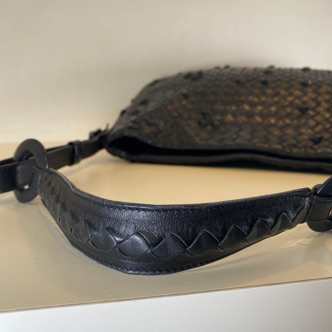 ボッテガヴェネタ　イントレチャート　ショルダーバッグ　ブラック125580