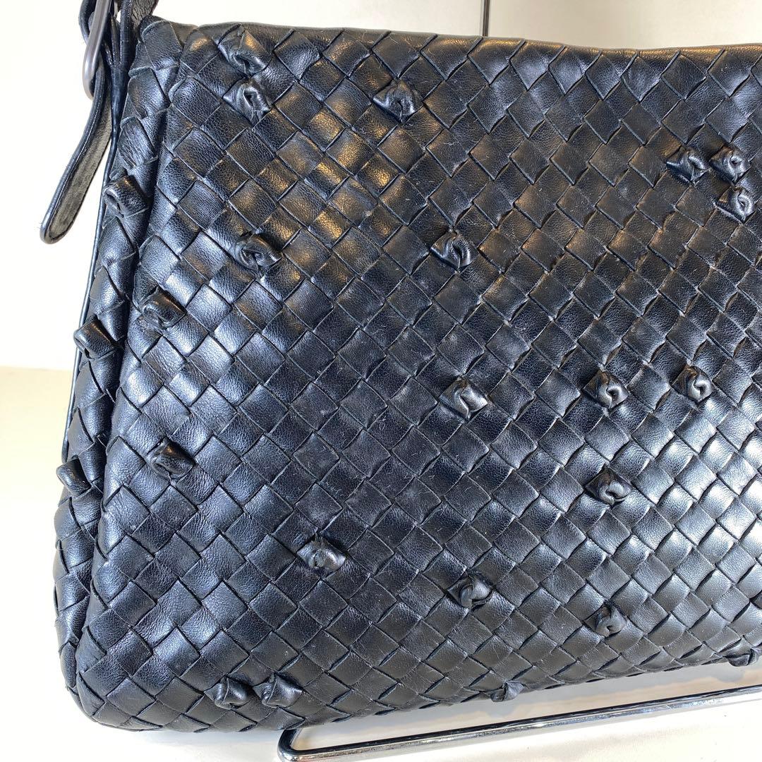 ボッテガヴェネタ　イントレチャート　ショルダーバッグ　ブラック125580