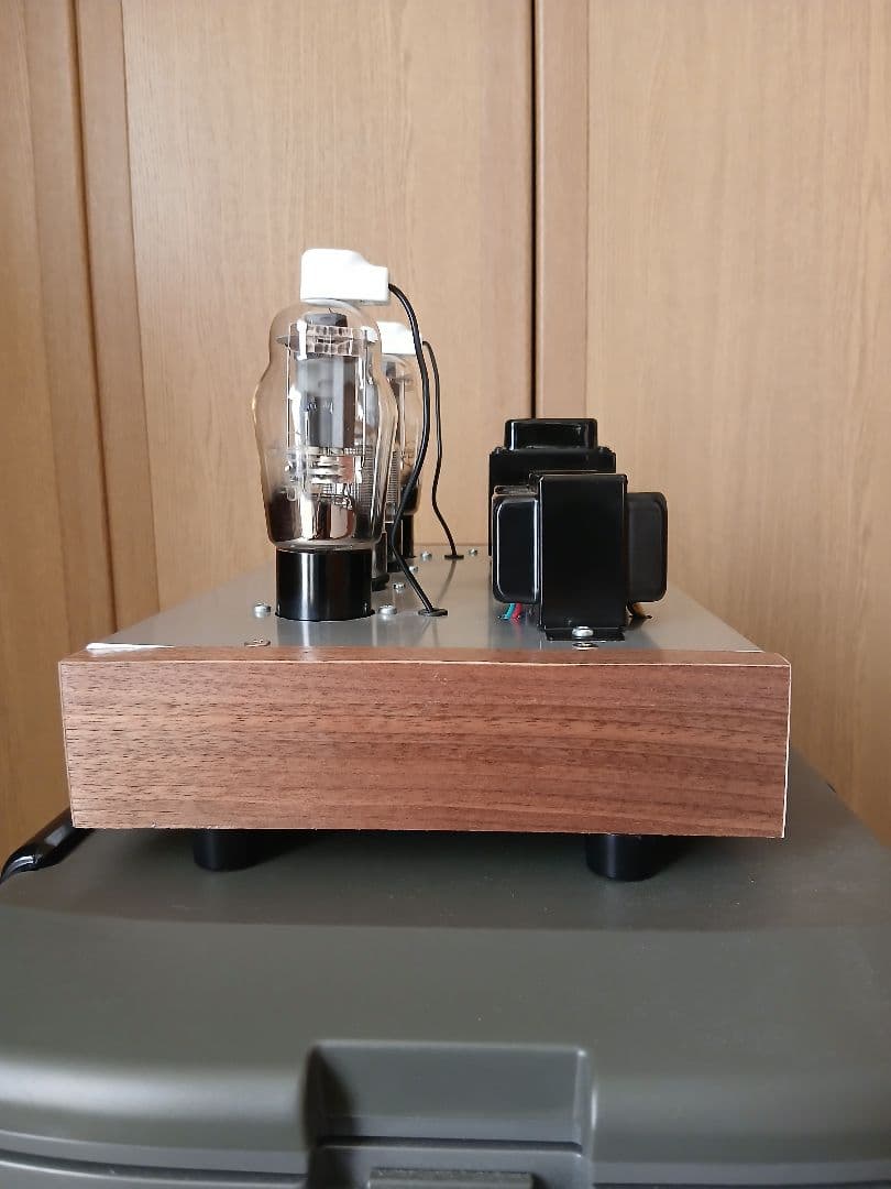 真空管アンプ シルバー 4本真空管搭載