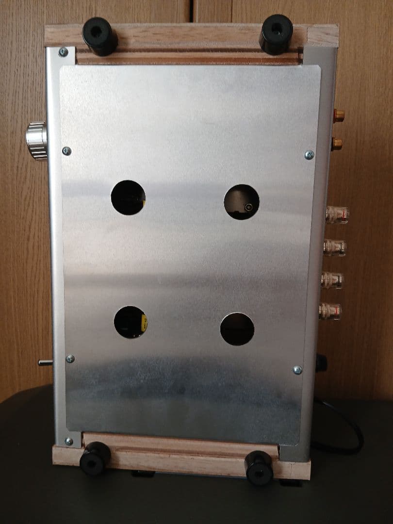 真空管アンプ シルバー 4本真空管搭載