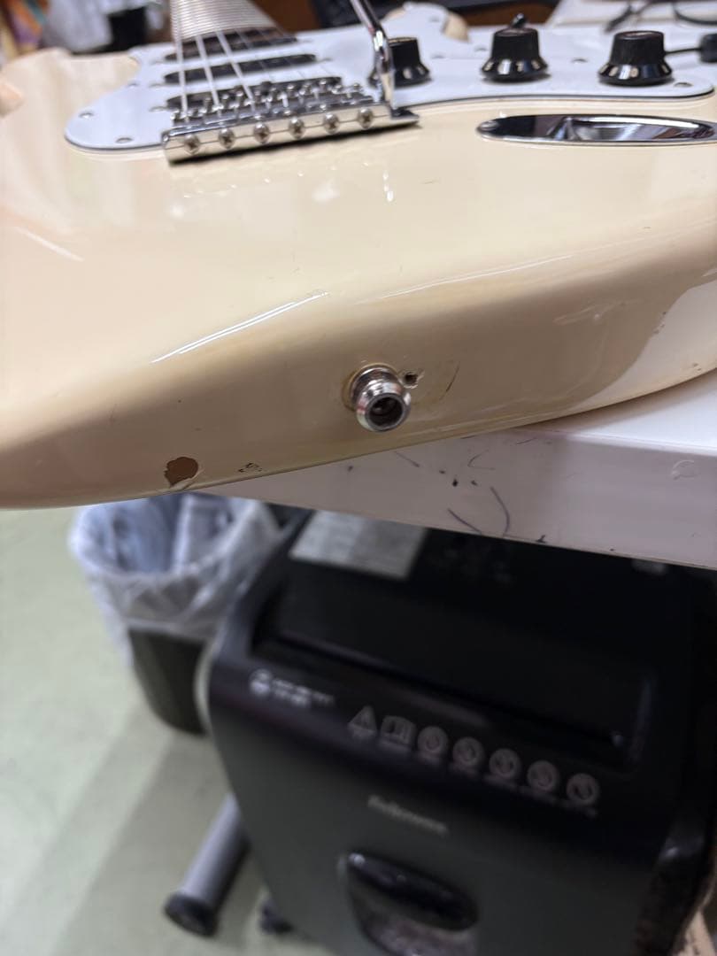 と*ん様 fender japan ST72 VWH ストラトキャスター
