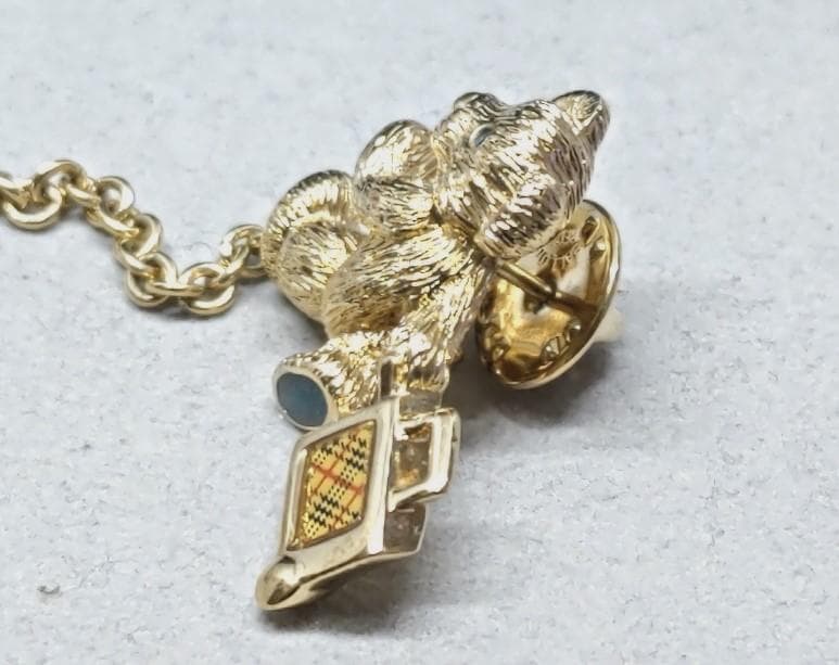 Burberrys　バーバリー　くま　ベア　飛行機　ピンバッジ　40371