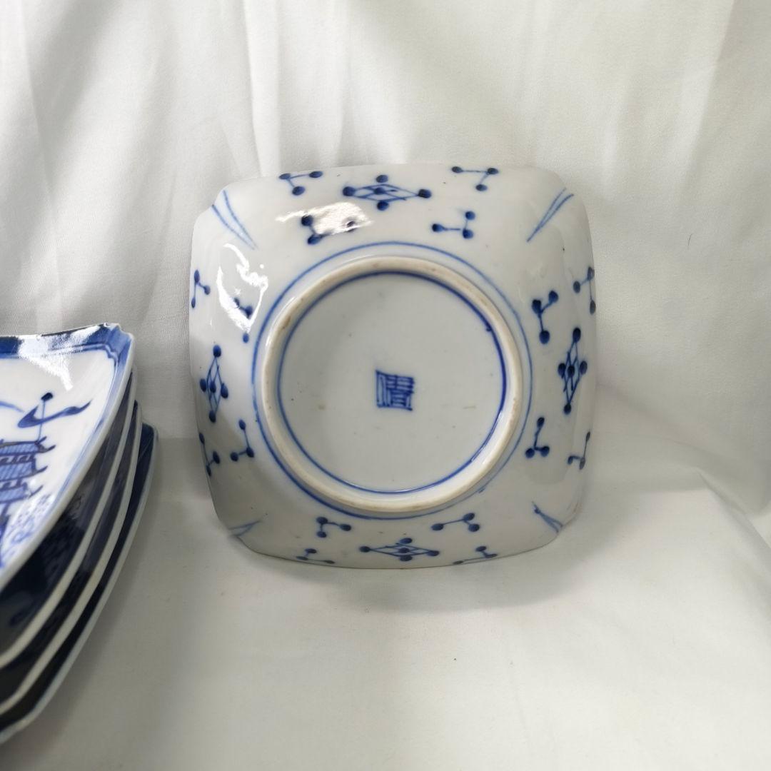 古伊万里 染付隅切り四方皿 手描き山水図 在銘 時代物 旧家蔵出し美品 骨董