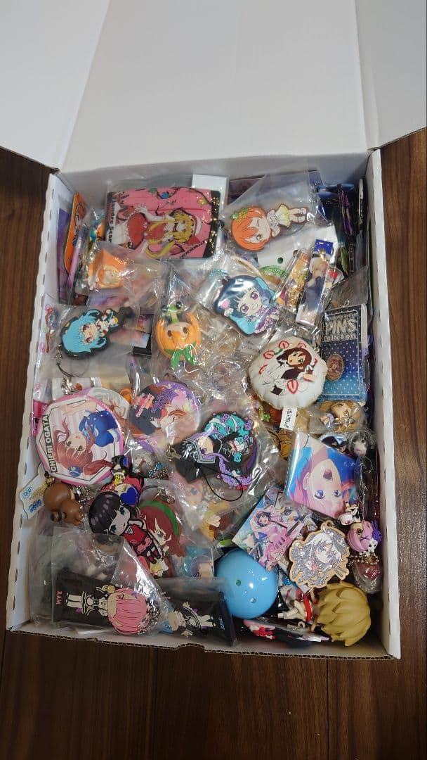アニメグッズまとめ売り　300点以上